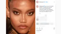 Laras Sekar, model asal Indonesia yang tampil di iklan kosmetik Kim Kardashian. (Screenshot Instagram @kkwbeautyhttps://www.instagram.com/p/B2aGF85A3RX/?hl=enPutu Elmira)