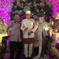 Winny Charita dan Kapolda Kalimantan Selatan (Instagram/@memezmemez)