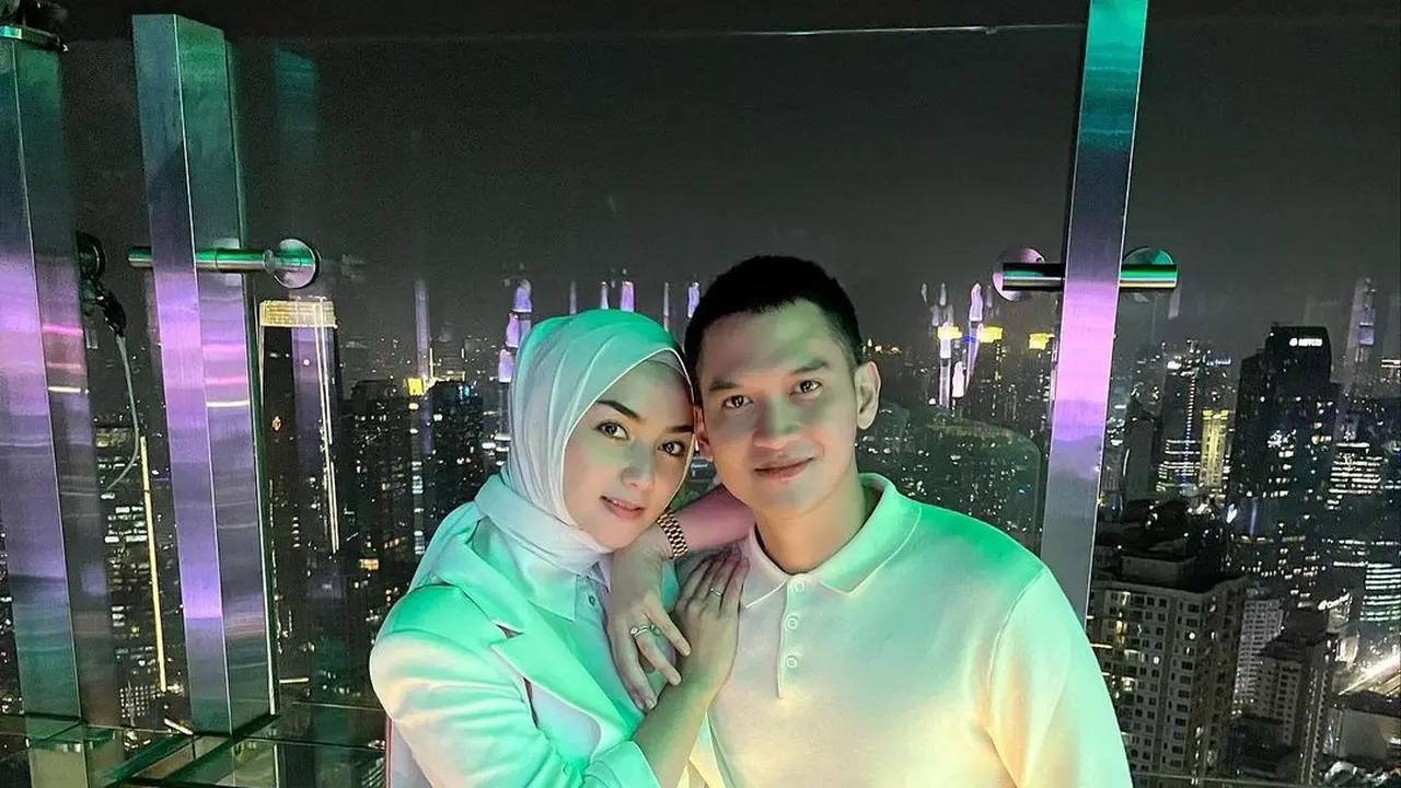 [Fimela] Citra Kirana dan Rezky Aditya