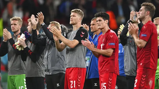 Wajah Kecewa Pemain Denmark Gagal ke Final Euro 2020