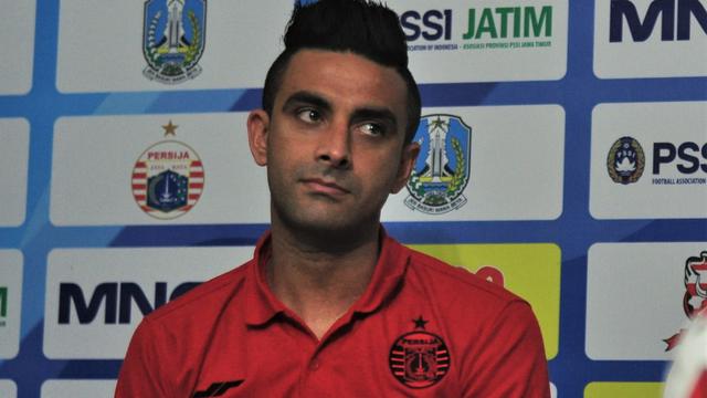 Bek Persija Jakarta, Otavio Dutra.