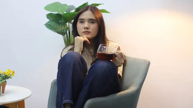 wanita november sulit dekat