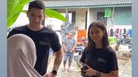 Nana Mirdad dan Andrew White bantu korban banjir Bali. [IG: @nanamirdad_]