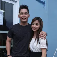 Pasangan kekasih Franda dan Samuel Zylgwn sebentar lagi melepas masa lajangnya. Persiapan juga telah dilakukan. Mengenai tanggal pernikahannya, pasangan ini masih kompak merahasiakannya. (Andy Masela/Bintang.com)