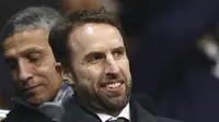 Pelatih timnas Inggris, Gareth Southgate, tidak ketinggalan menyaksikan laga Tottenham Hotspur Vs Chelsea secara langsung di White Hart Lane. (Daily Mail)