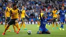 Pemain Leicester City, Ahmed Musa, memprotes wasit setelah dilanggar di dalam kotak penalti Arsenal dalam laga Premier League di Stadion King Power, Leicester, (20/8/16). (Action Images via Reuters/John Sibley)