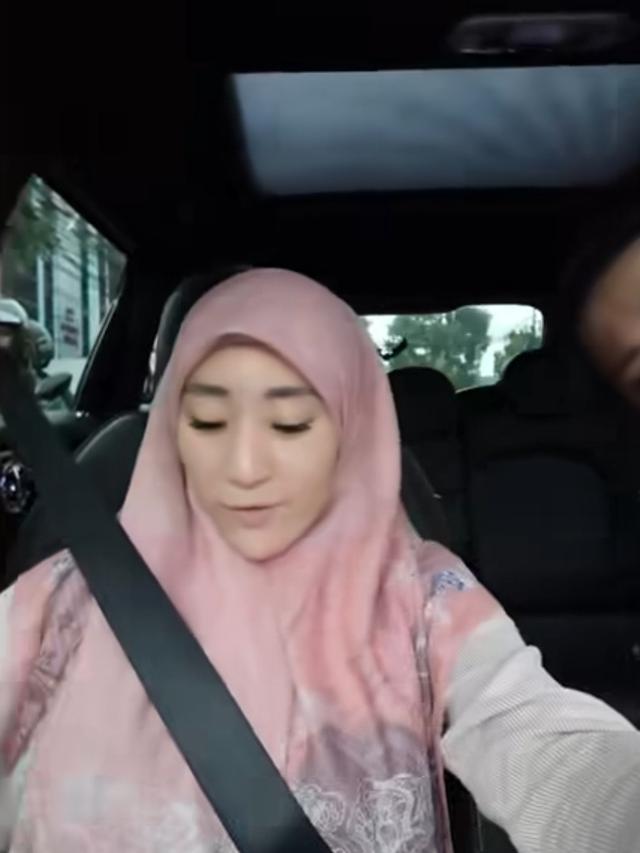 Larissa Chou Hamil Kedua