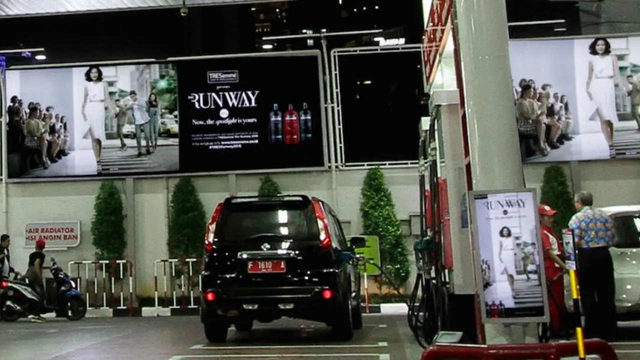 Phar Indonesia mengelola ruang iklan di SPBU Pertamina di Hang Lekir.