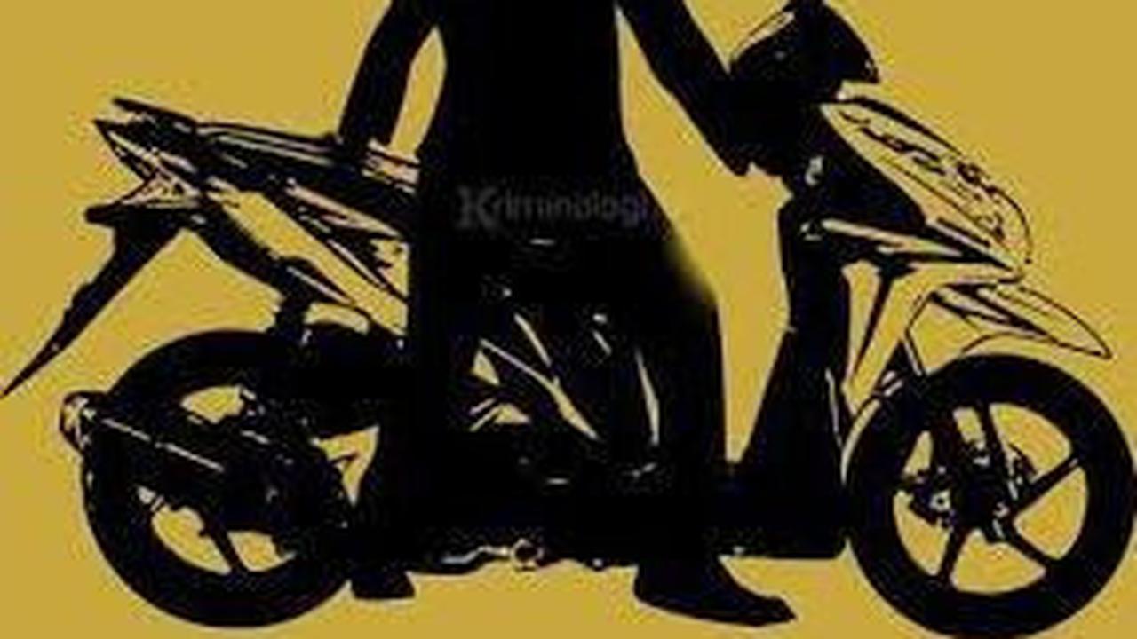 Pelaku sempat diwawancarai oleh Kapolsek Tambora Kompol Putra Pratama tentang cara membobol kunci motor terlebih membantah anggapan bahwa kunci setang ke kanan lebih sulit dibobol.