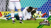 Video replay tekel brutal yang dilakukan Maxwel Cornet, striker muda Lyon terhadap kiper Nice yang bikin ngeri.