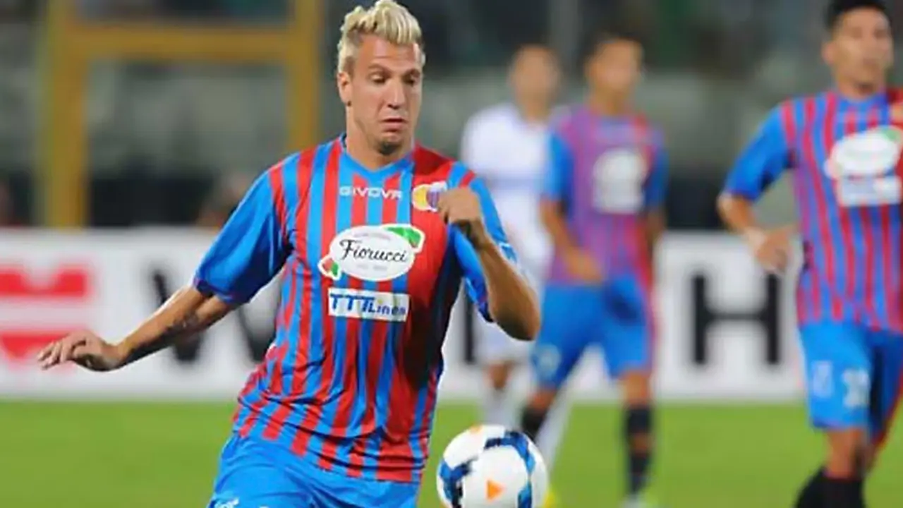 Maxi Lopez Merasa Dijebak oleh Istri Striker Inter Milan