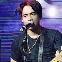 Potret Charly Van Houten dan istri makin mesra. (Sumber: Instagram/@regina_irawan03)