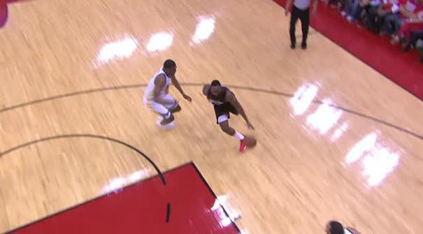 Berita video game recap NBA 2017-2018 antara Golden State Warriors melawan Houston Rockets dengan skor 119-106.