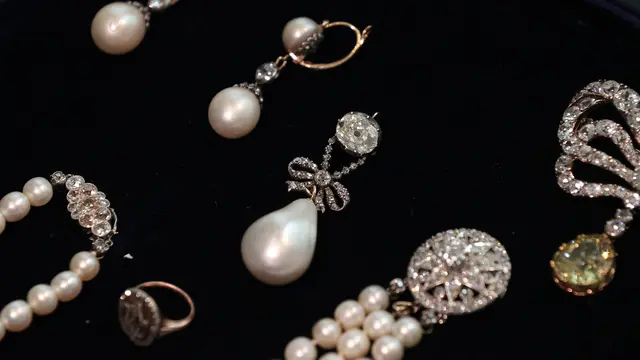 Perhiasan Marie Antoinette