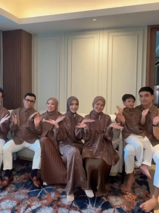 Potret harmonis keluarga Fuji. (credit:instagram.com/fuji_an)