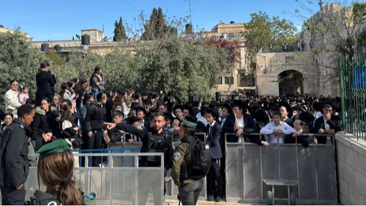 Israel Pertama Kalinya Izinkan 180 Umat Yahudi Berdoa di Masjid Al-Aqsa