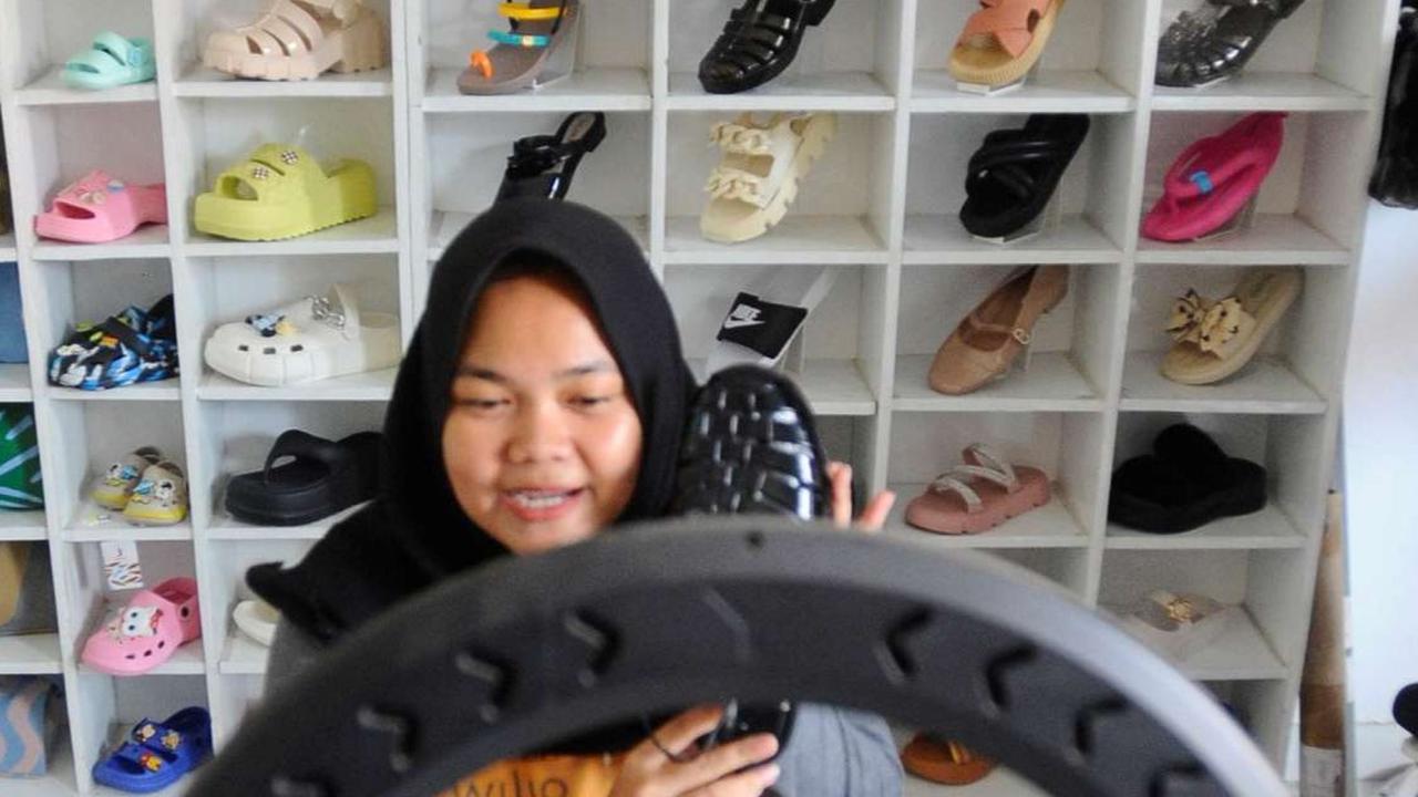 FOTO: Antusiasme Pelaku UMKM Kembali Manfaatkan TikTok Shop untuk Berjualan