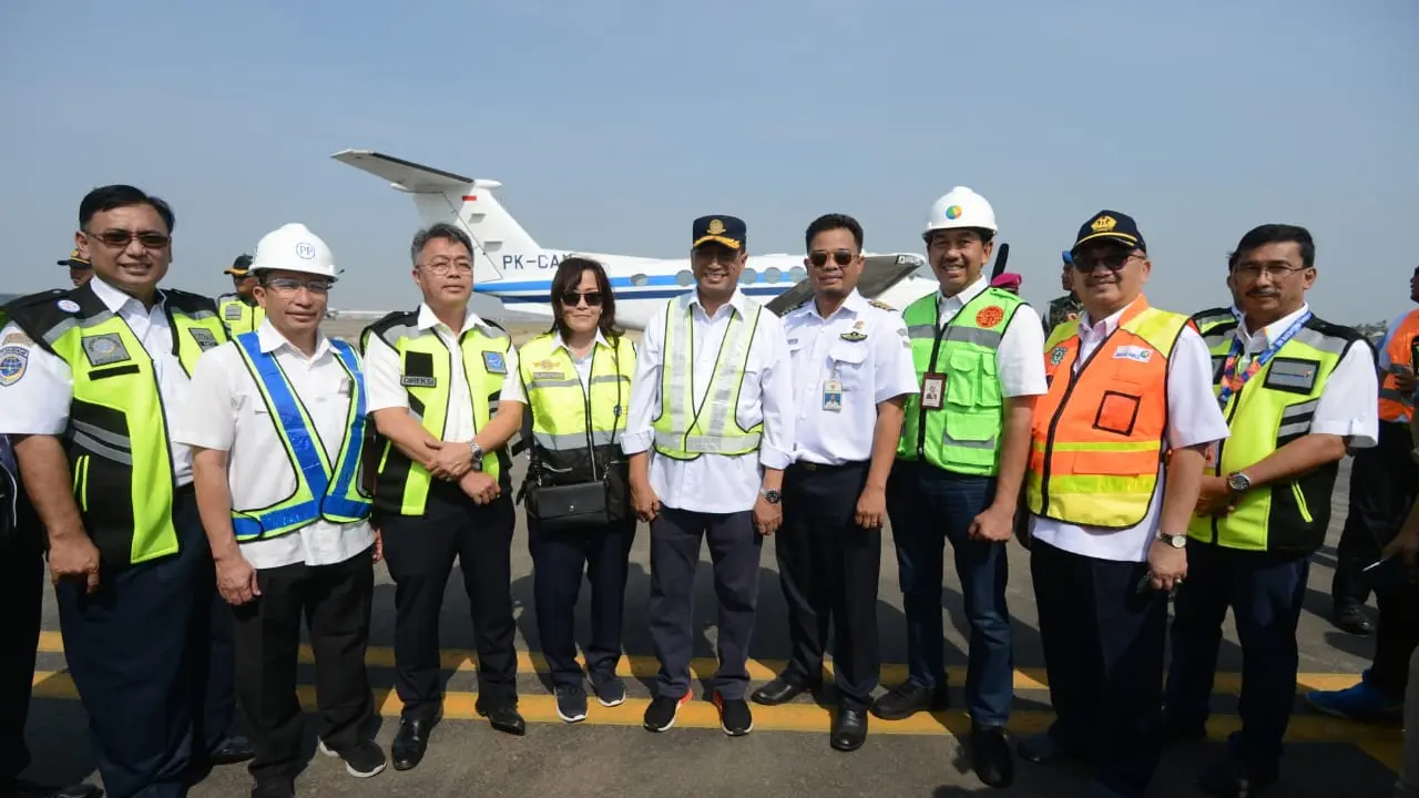 Pendaratan Perdana di Runway 3 Bandara Soetta