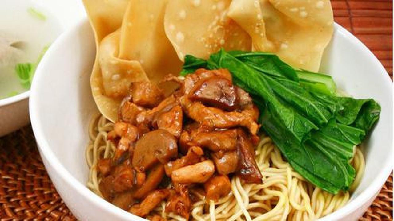 6 Resep Mie Ayam Jakarta Asli dengan Bumbu Gurih yang Meresap, Ala Pedagang Gerobakan