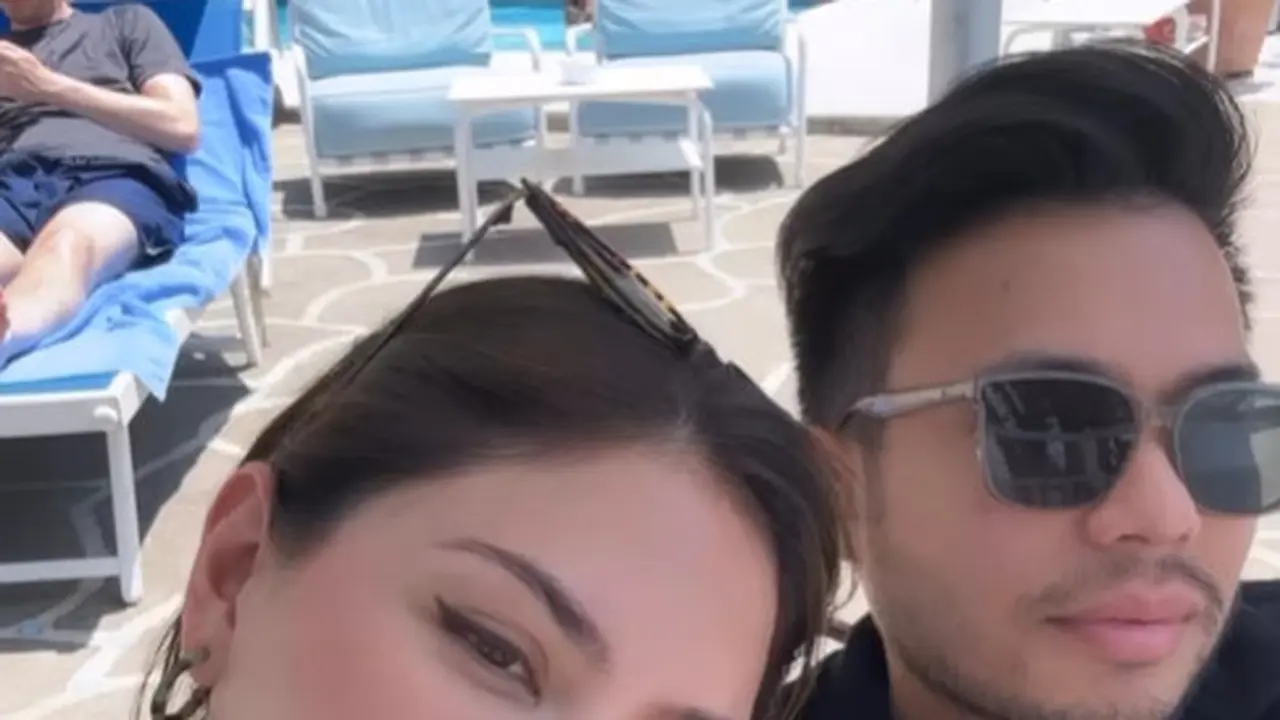 Potret Romantis Jessica Mila dan Yakup Hasibuan dengan Gaya Kasual hingga Berenang di Suhu Udara Dingin