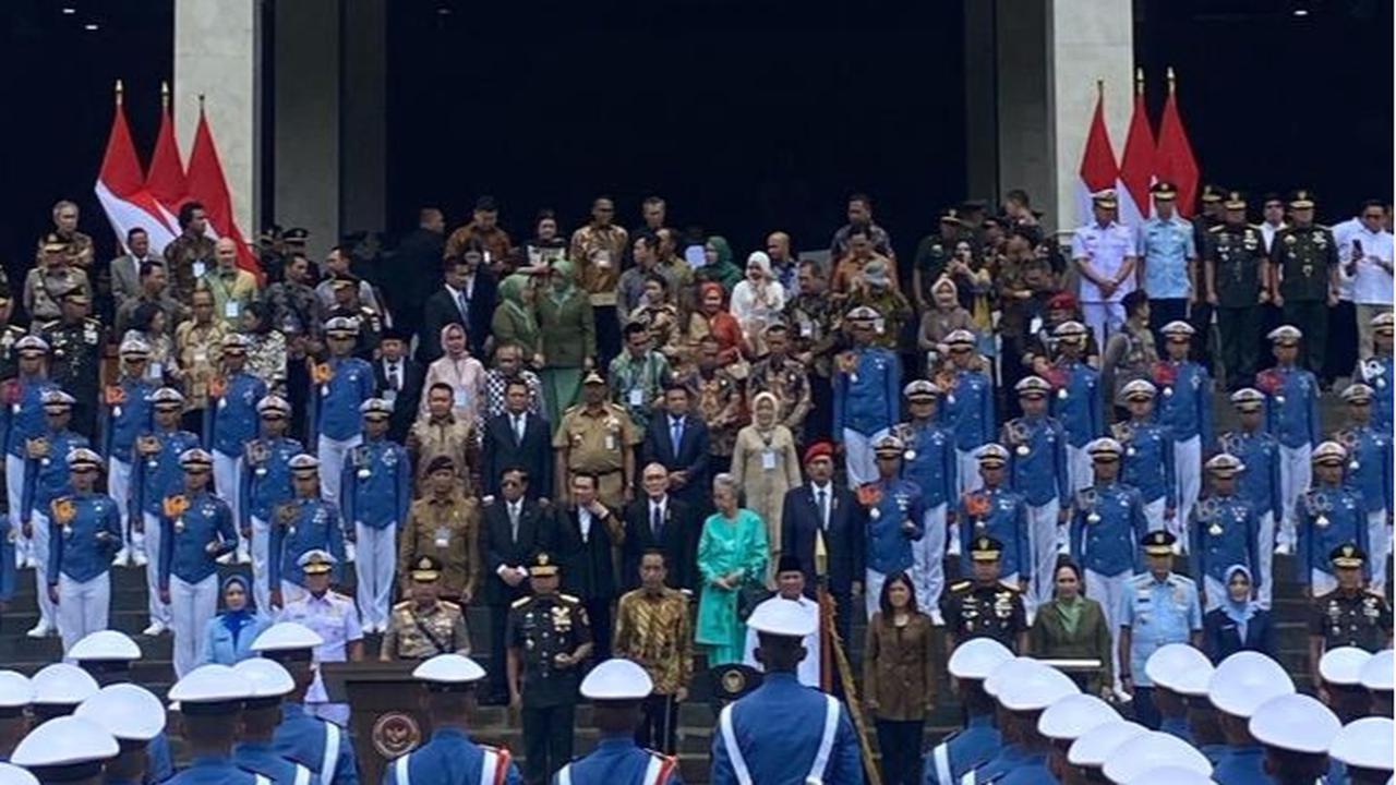 Barisan Jenderal TNI Hadir Di Peresmian Gedung Akmil, Luhut Pakai Baret Merah Kopassus