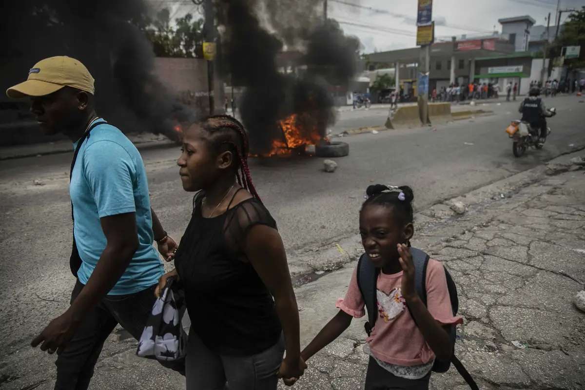 Protes Menuntut PM Haiti Ariel Henry Mundur