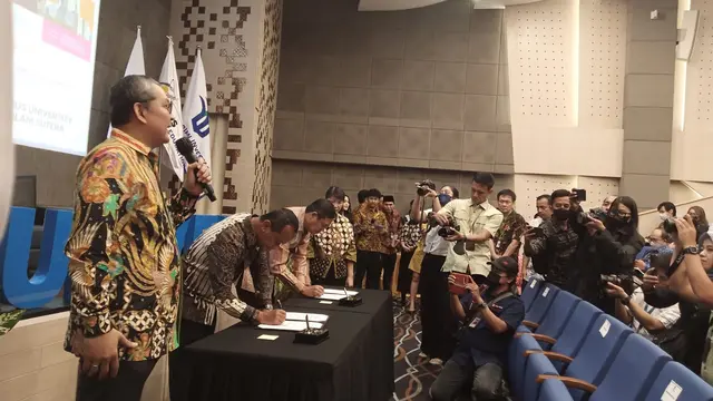 Penandatanganan MOU dalam acara Research and Innovation Expo 2023