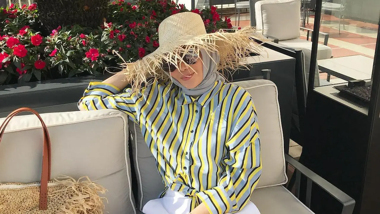 5 Inspirasi Tampil Fashionable dari Dsaks untuk Si Pecinta Gaya Modestwear