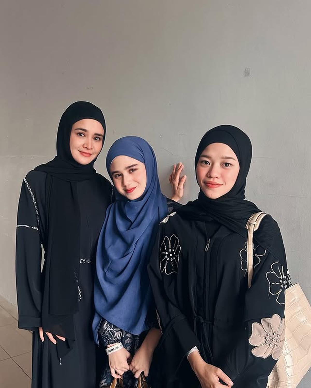 Ikut Kajian Pertama, 7 Potret Michelle Ziudith Tampil Cantik Berhijab - Akui Ketagihan