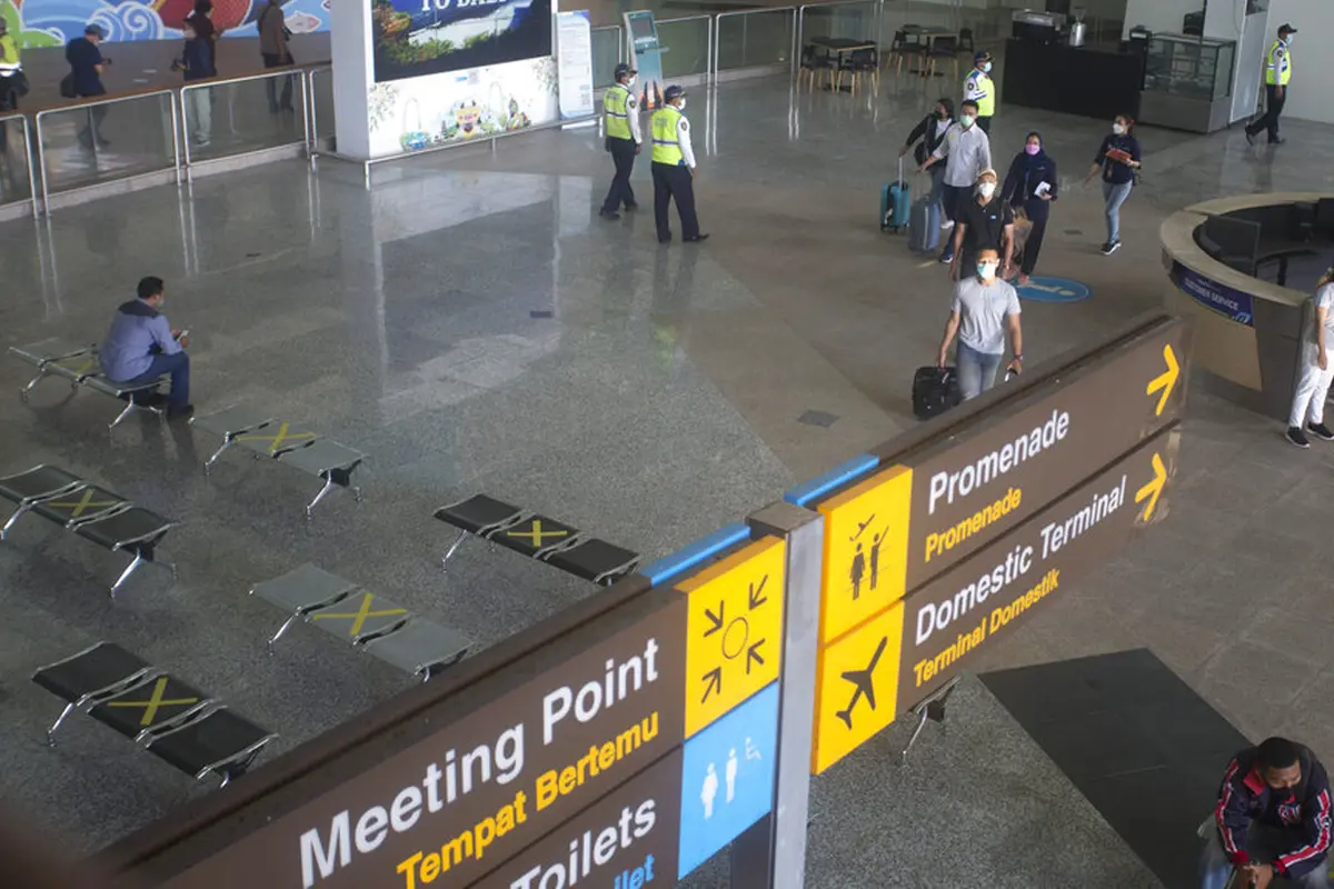 FOTO: Persiapan Pembukaan Kembali Bandara Internasional Ngurah Rai Bali