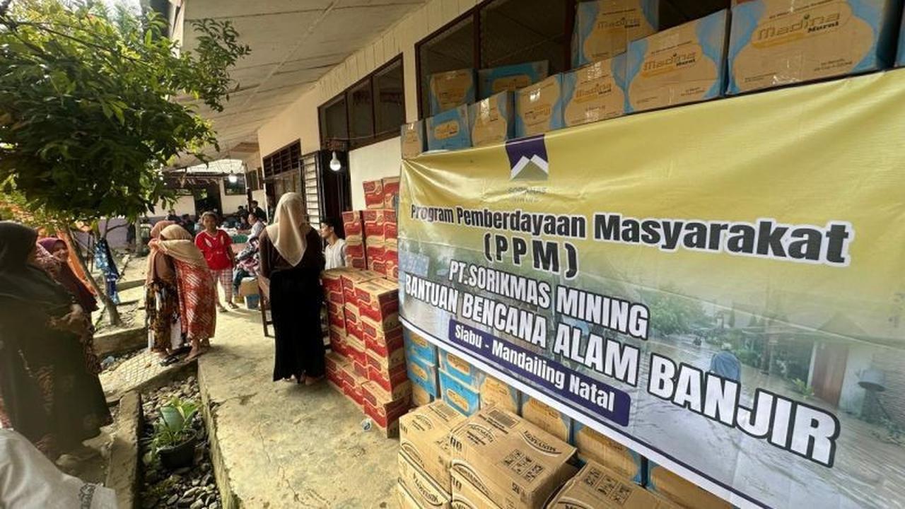Sorikmas Mining Sigap Bantu Korban Banjir Mandailing Natal Akibat Siklon Tropis Senyar