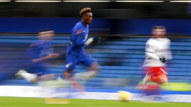 FOTO: Tammy Abraham Fantastis, Chelsea Gilas Luton Town