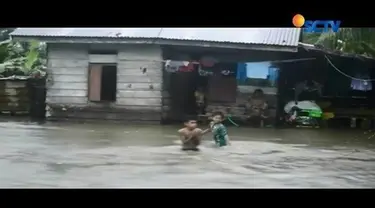 Puluhan rumah dan tempat ibadah terendam banjir setinggi 70 sentimeter di Dusun Hua Mateo, Maluku Tengah. 