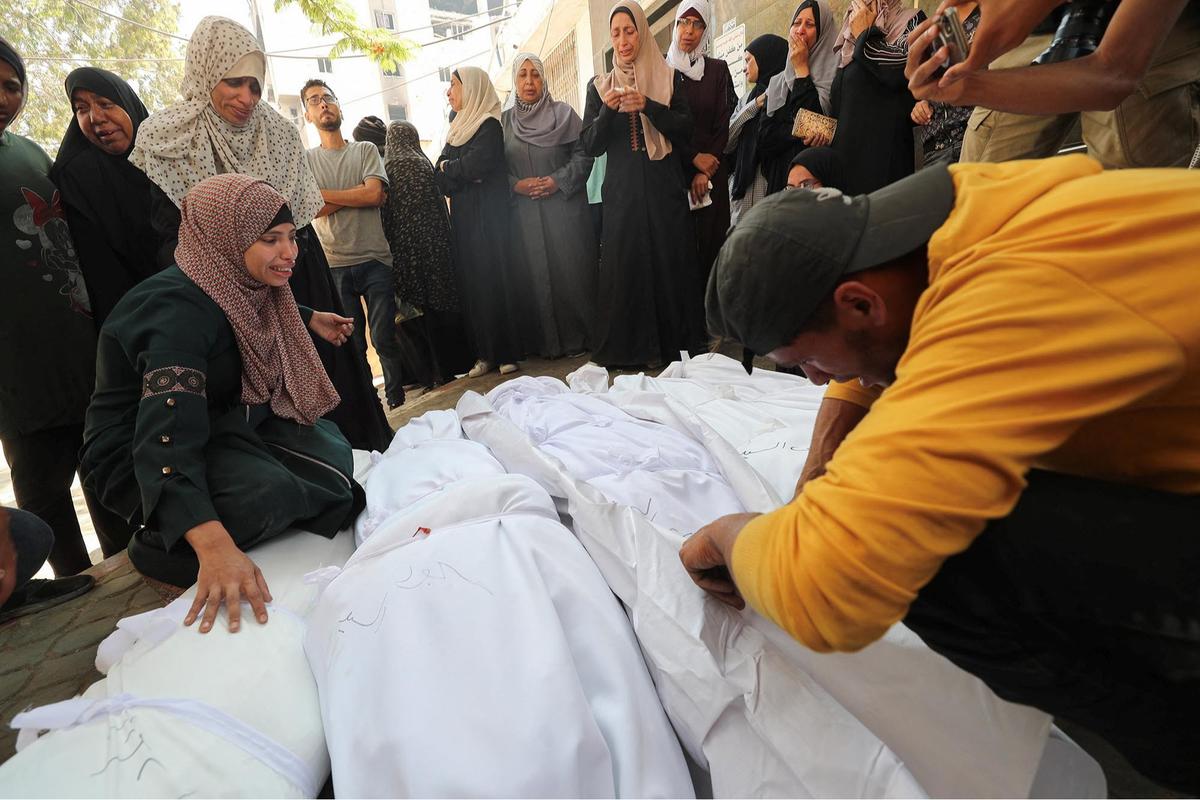 FOTO: Kebiadaban Israel Serang Gaza di Hari Kedua Idul Adha, Sedikitnya 34 Warga Tewas