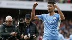 Rodri telah menjadi bagian integral dari Man City sejak kedatangannya pada 2019. Sebagai gelandang bertahan, ia mampu mempertahankan bentuk timnya, mengubah permainan ke sayap, dan membawa bola ke depan selama serangan balik. Tingkat kerjanya juga salah satu yang terbaik di liga. (AFP/Ian Kington)