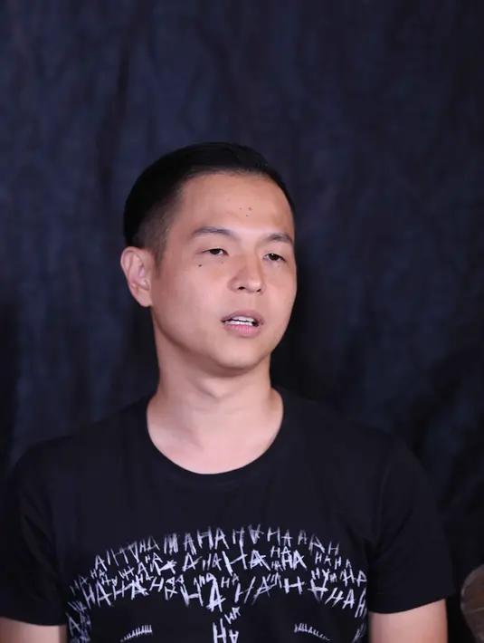 Menjelang tayang pun Ernest mengakui sudah banyak melakukan promosi ke berbagai tempat, seperti TV, kampus, dan radio. (Nurwahyunan/Bintang.com)