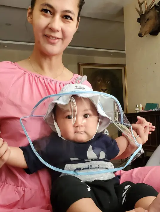 Tengah dirundung bahagia, namun Baim dan Paula masih belum mengetahui jenis kelamin anaknya. Mengingat usia kandungan Paula sekarang masih sekitar satu sampai dua bulan. (Instagram/baimwong)