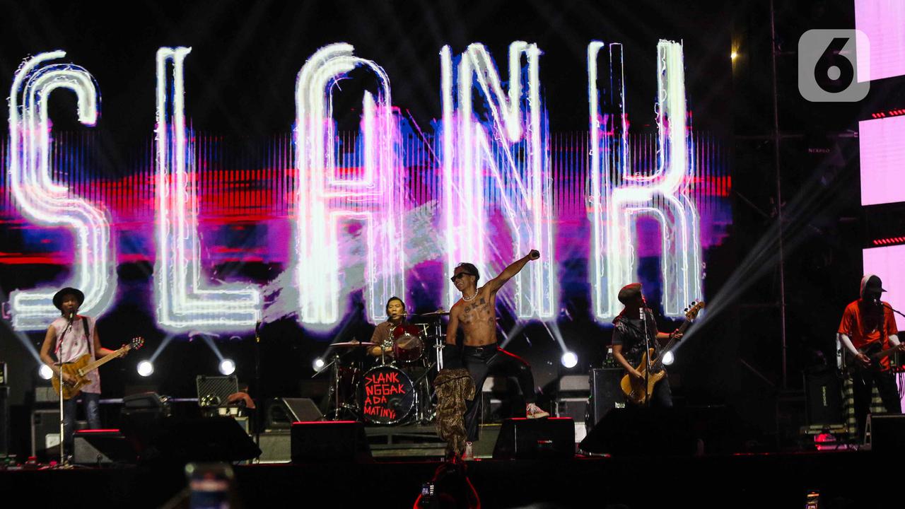 Slank Jadi Magnet di The 90's Festival 2024