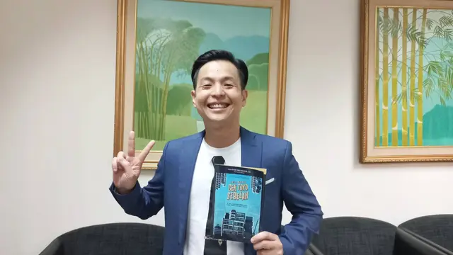Ernest telah menyukai drama musikal sejak 2017.