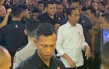 Momen Jokowi Makan Eskrim Bareng Menteri di PRJ