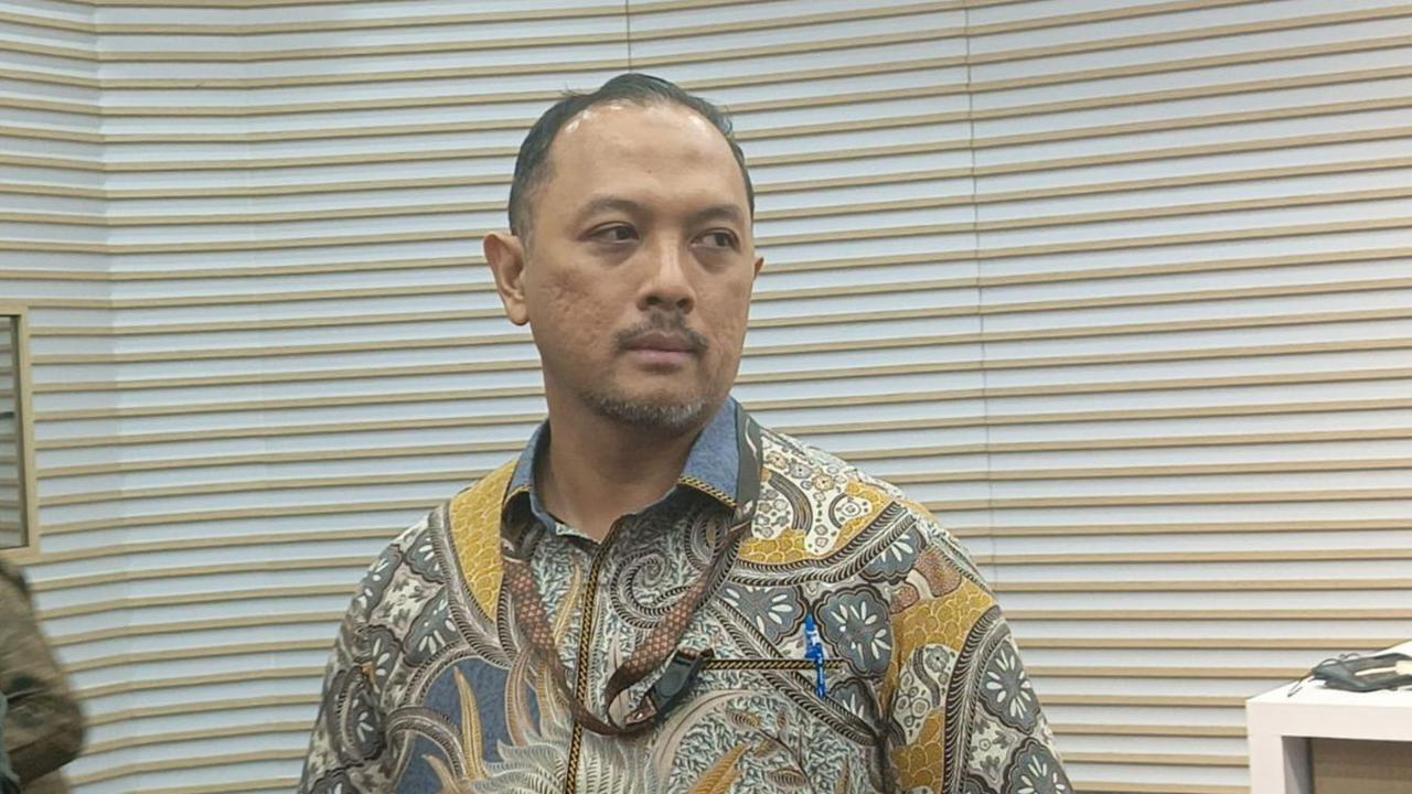 Awalnya, anggota majelis hakim melontarkan pertanyaan pertemuan Kasdi atau jajaran Kementan dengan pihak BPK.<br>