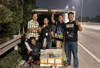 Polisi membongkar dugaan penyelundupan lebih dari 150 ribu benih bening lobster (BBL) di wilayah Ciangsana, Bogor, Jawa Barat.