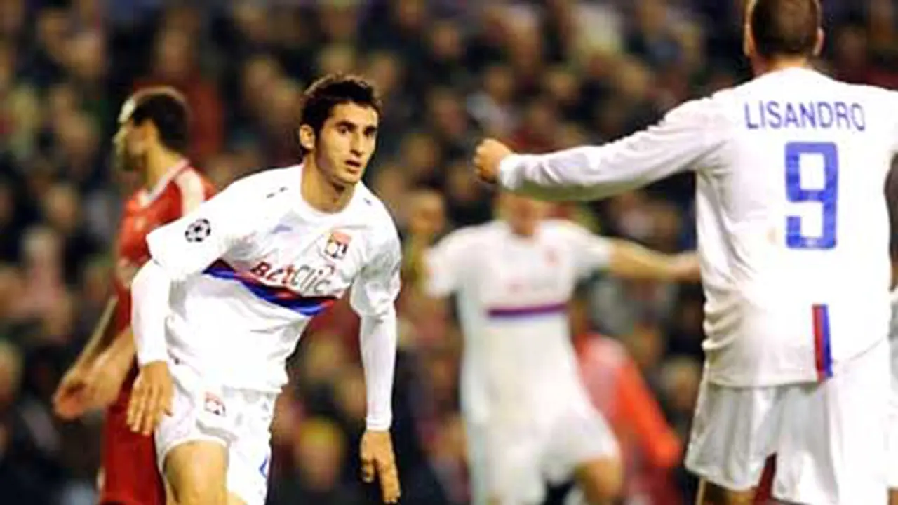 Gelandang Lyon Segera Bergabung ke Roma