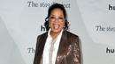 <p>Oprah Winfrey menghadiri pemutaran perdana The 1619 Project di Academy Museum of Motion Pictures, Los Angeles, California, Amerika Serikat, 26 Januari 2023. Winfrey melengkapi penampilannya dengan sepatu bot hitam yang serasi. (JC Olivera/Getty Images/AFP)</p>