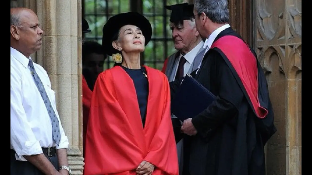 Myanmar President to 'Hand-over' Power to Aung San Su Kyi?