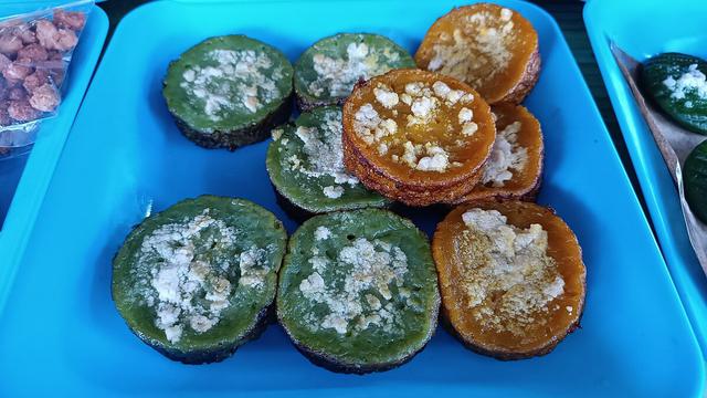 Sajian kue bingka mini