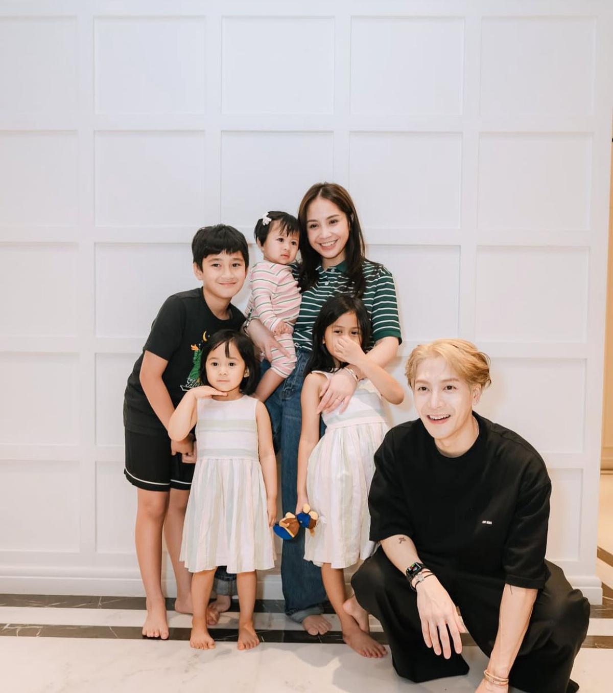 3 Potret Jackson Wang di Rumah Raffi Ahmad, Rayyanza Tampil Menggemaskan dengan Kostum Superhero