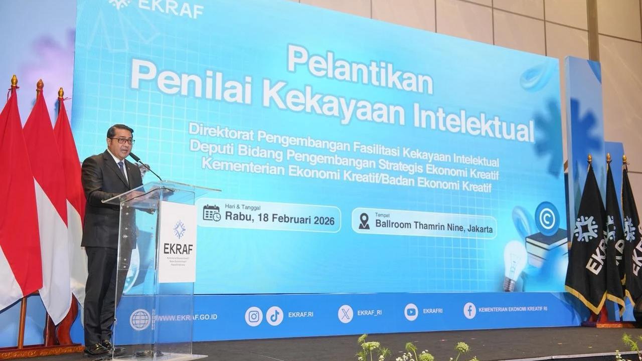 Menteri Ekonomi Kreatif/Kepala Badan Ekonomi Kreatif, Teuku Riefky Harsya, secara resmi menetapkan dan melantik 64 Penilai Kekayaan Intelektual (KI)