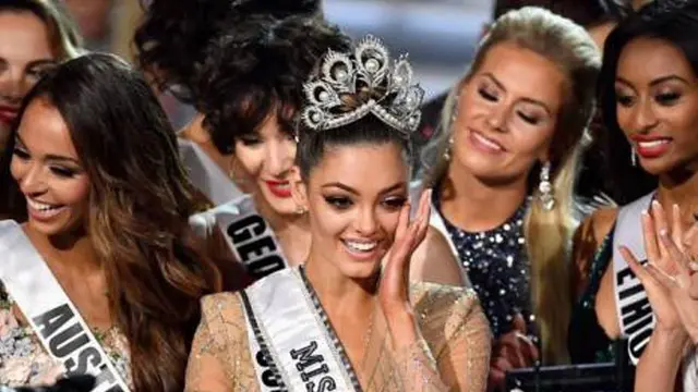 [Bintang] Miss Universe 2017 Demi-Leigh Nel-Peters dari Afrika Selatan