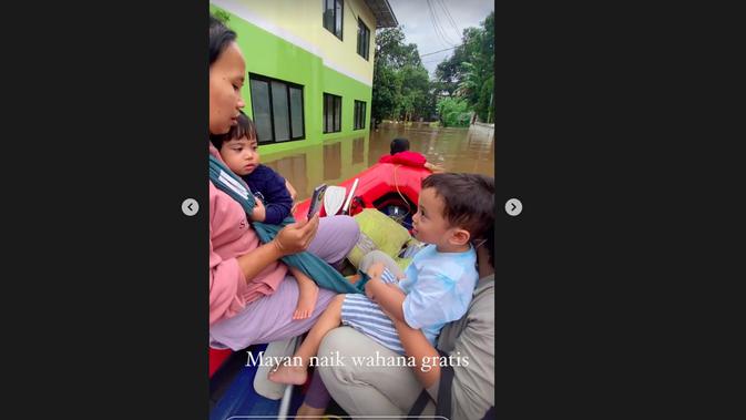 Rachel Vennya Panik Anak-Anaknya Kebanjiran bareng Niko Al Hakim. (instagram.com/okintph)